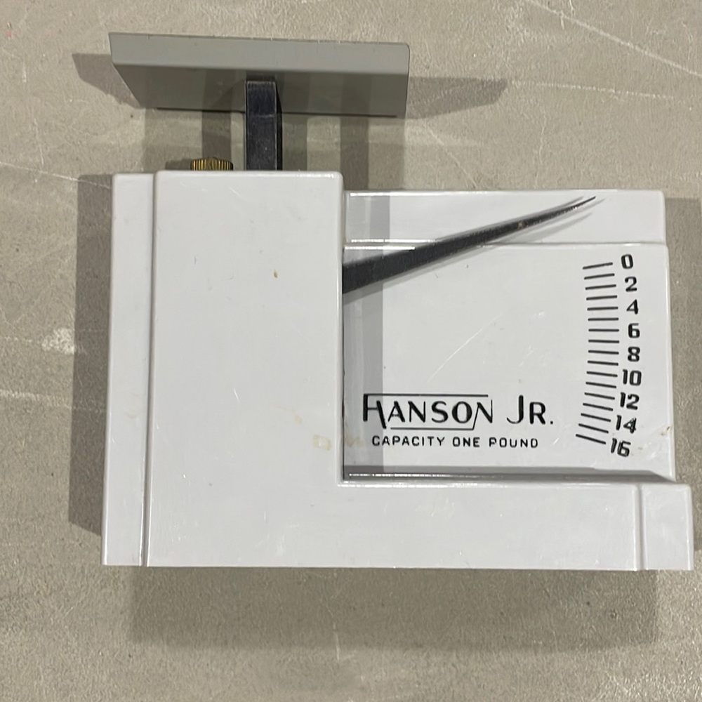Vintage Hanson Jr. Postal scale